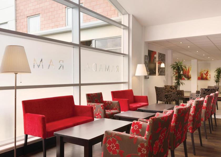 England Ossett bar/lounge