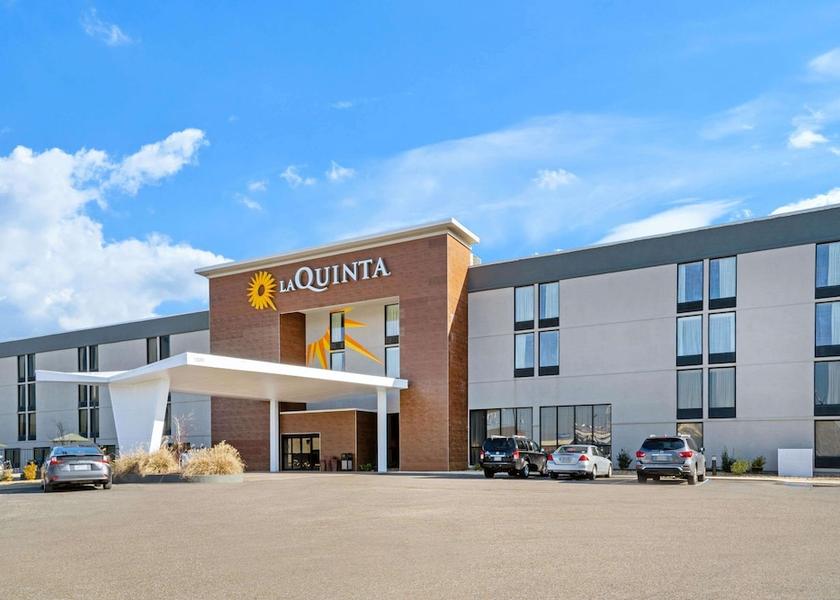 Mississippi Columbus Exterior Detail