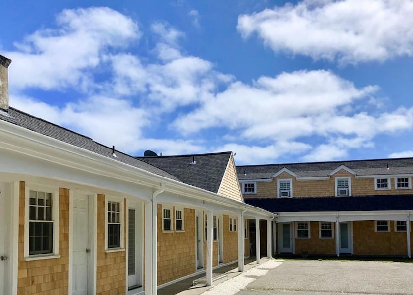 Massachusetts Dennis Port Exterior Detail