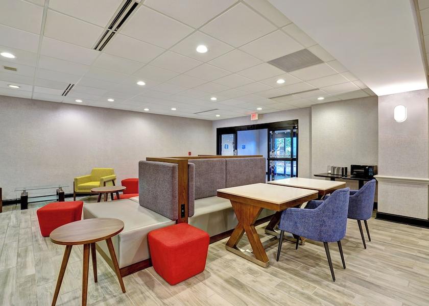 New York Cortland Lobby