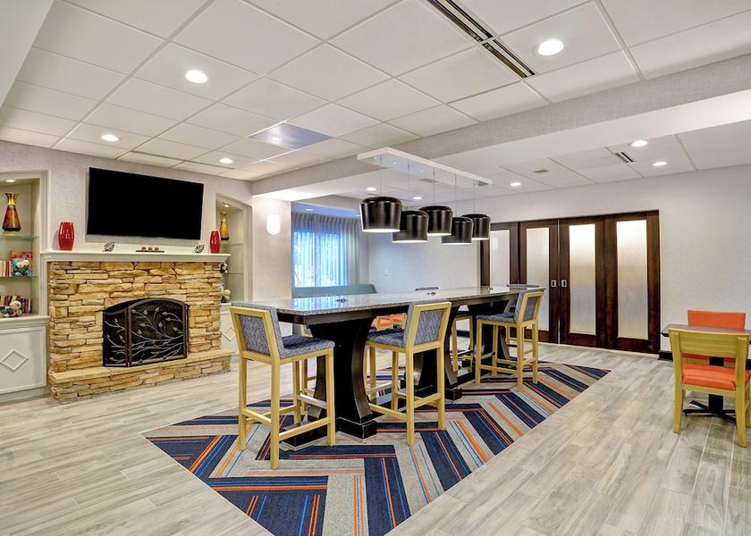New York Cortland Lobby