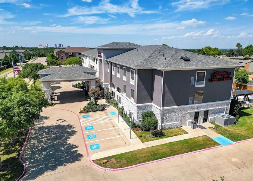 Texas Denton Exterior Detail