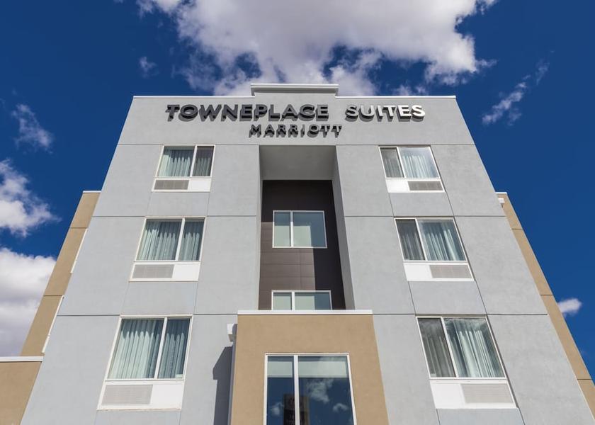 Kansas Hays Exterior Detail