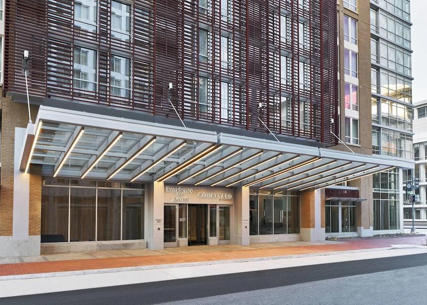 Virginia Washington Exterior Detail