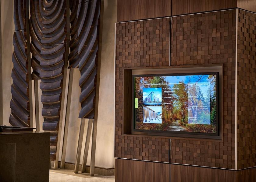 Virginia Washington Lobby