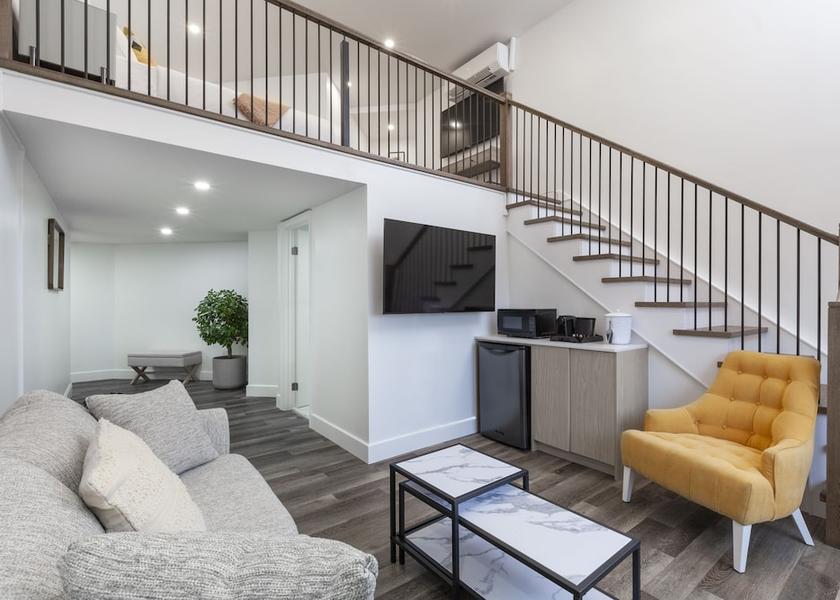 Ontario Kingston Living area