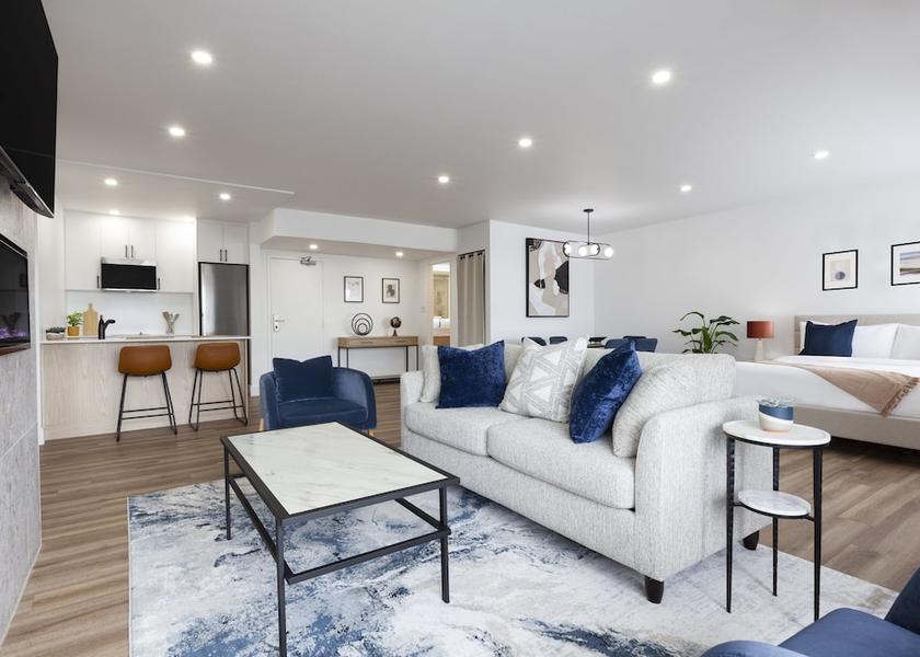 Ontario Kingston Room