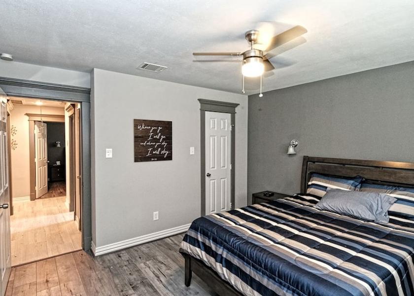 Texas Missouri City Room