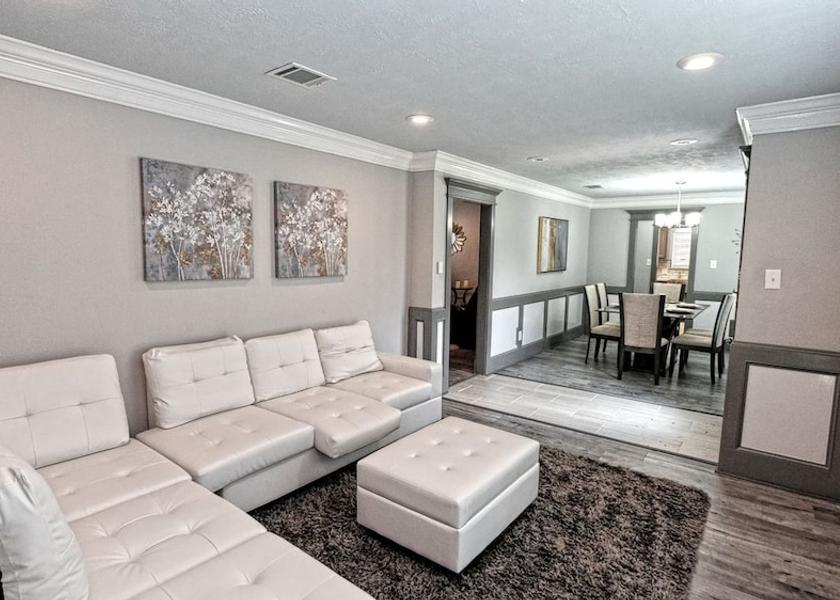 Texas Missouri City Lobby