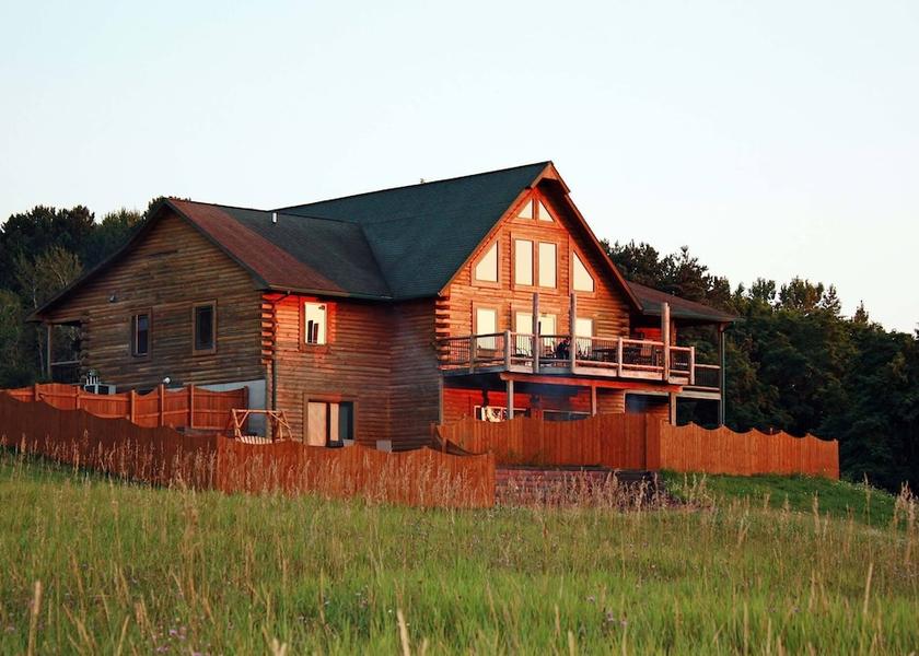 Michigan Traverse City Exterior Detail