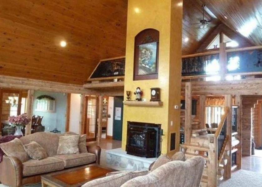 Michigan Traverse City Lobby