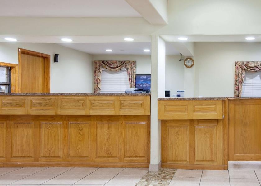 Texas Centerville Lobby