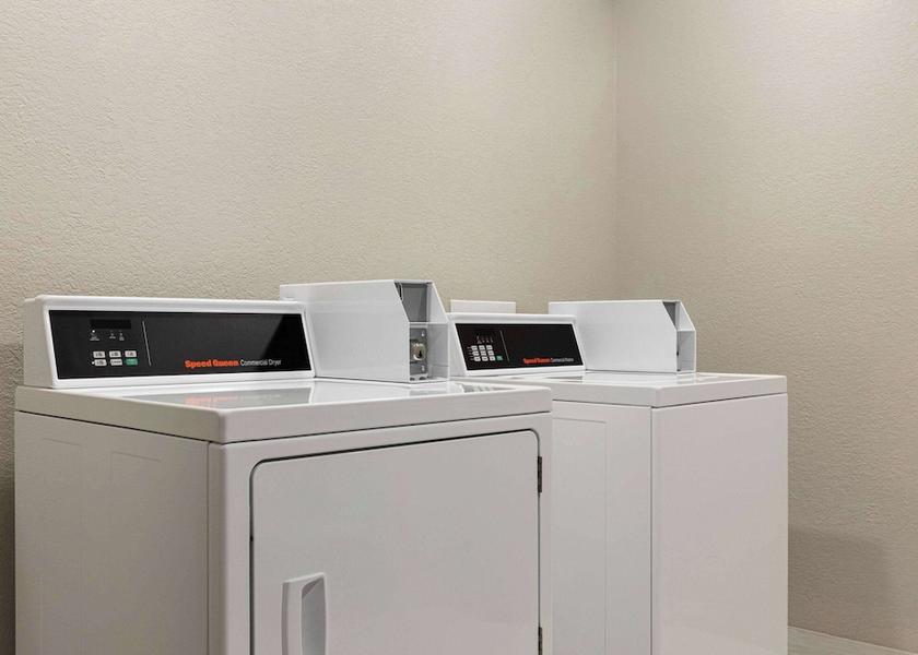 Oregon Hillsboro Laundry Room