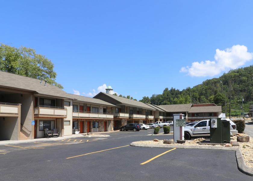 Tennessee Gatlinburg Parking