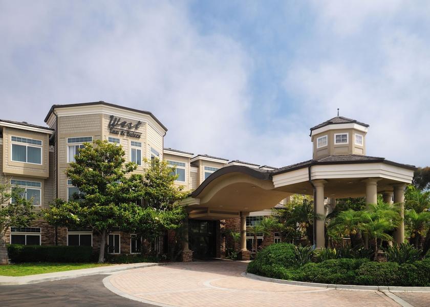 California Carlsbad Exterior Detail