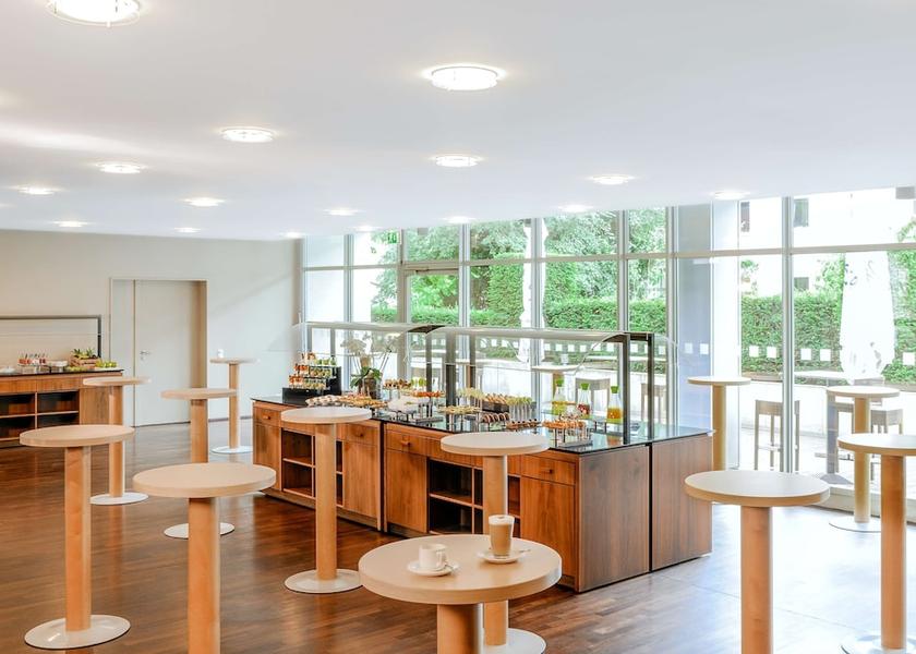 North Rhine-Westphalia Dusseldorf Meeting Room