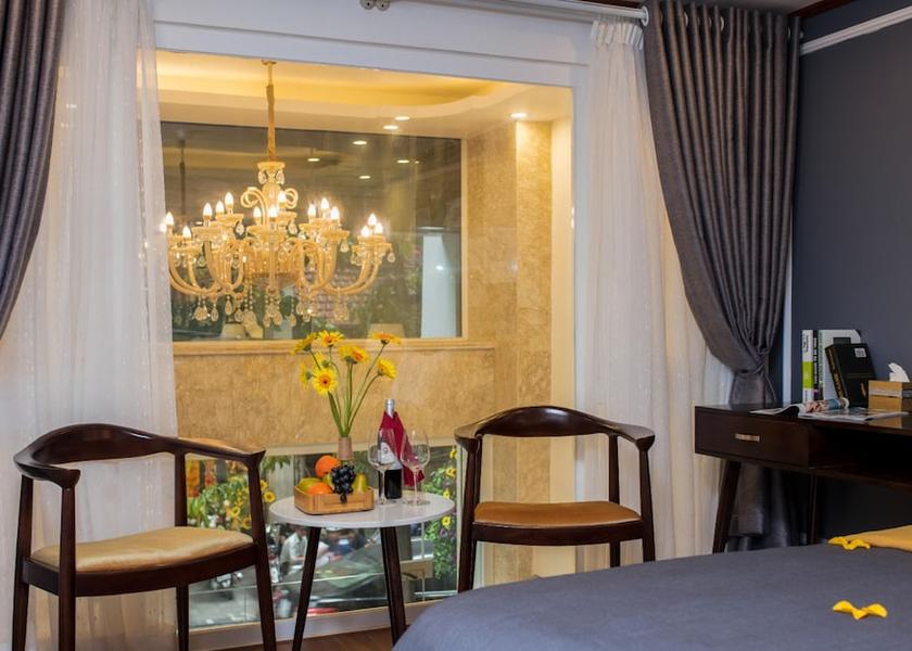  Hanoi Room