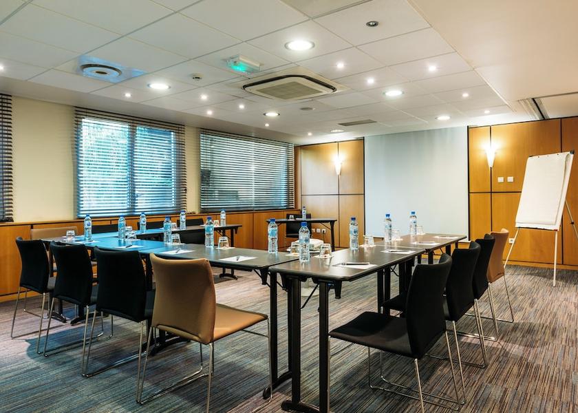 Provence-Alpes-Côte d'Azur Aix-en-Provence Meeting facility