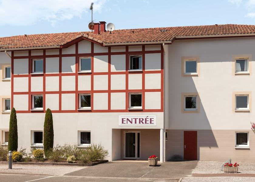 Nouvelle-Aquitaine Castets Entrance