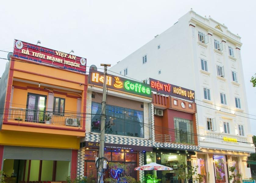 Quang Ninh Province Co To Front of property