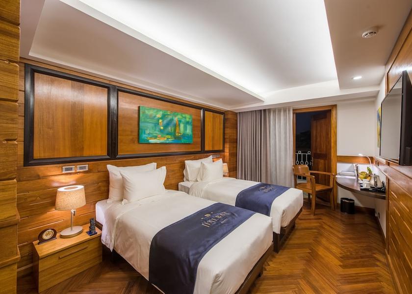  Hanoi Room