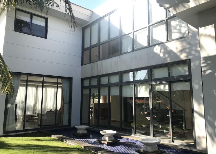 Thua Thien-Hue Da Nang Exterior Detail