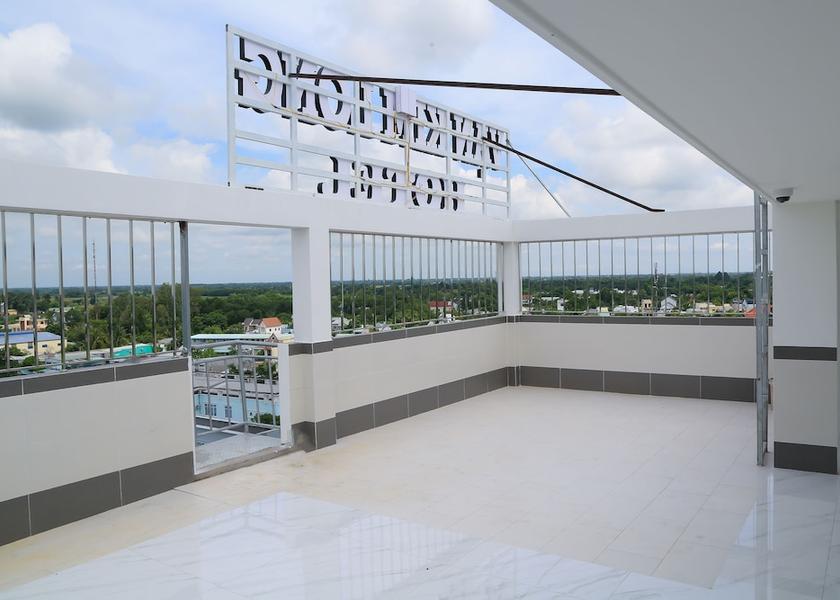 Dong Thap Sa Dec Courtyard