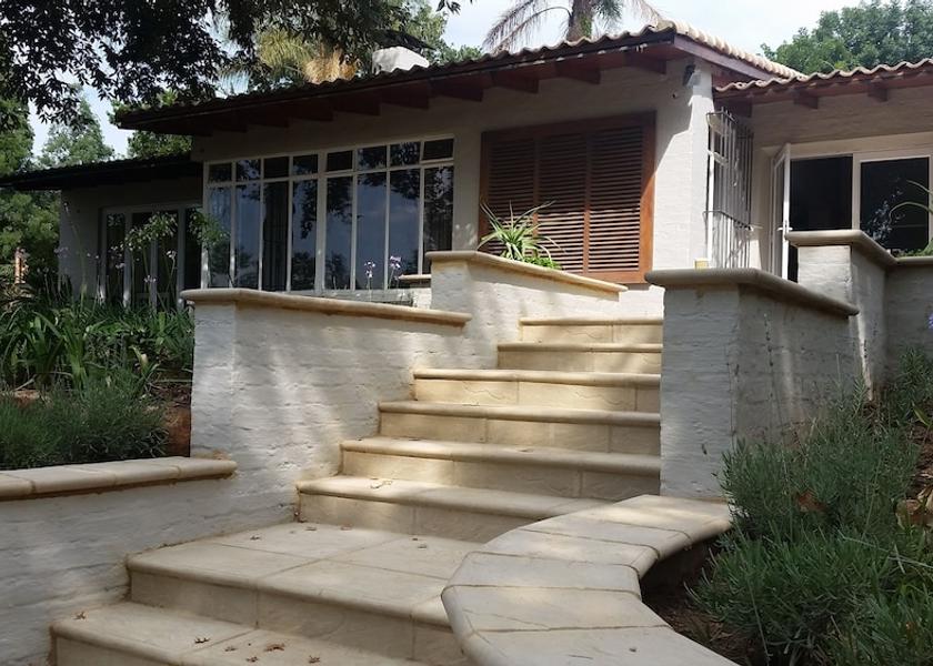 Gauteng Johannesburg Front of property