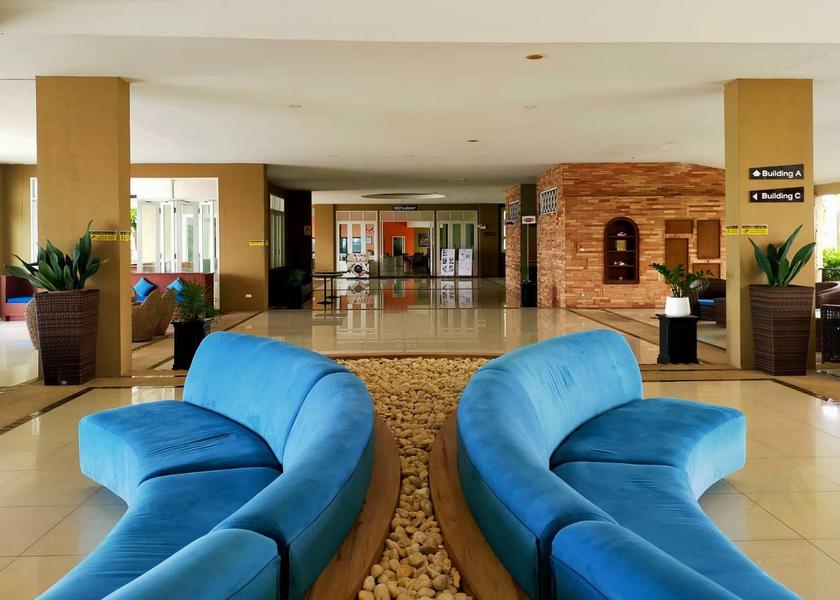 Rayong Province Ban Chang lobby
