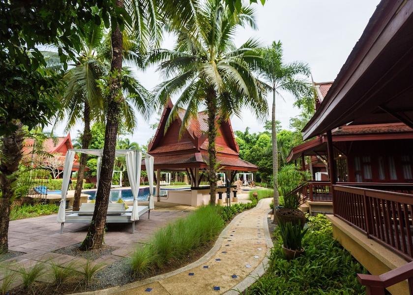 Phuket Thep Kasattri Exterior Detail
