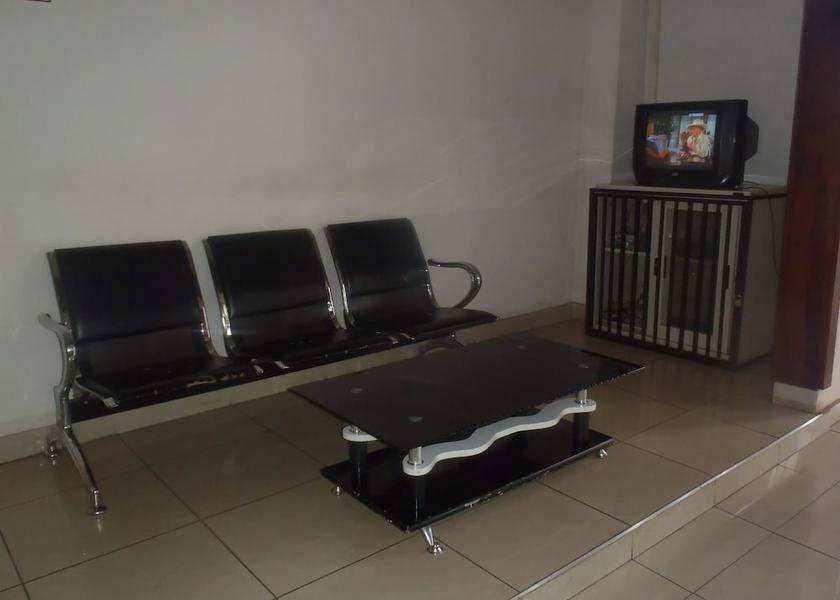  Livingstone Lobby