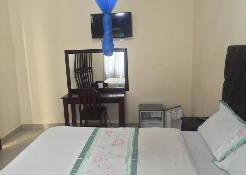  Livingstone Room
