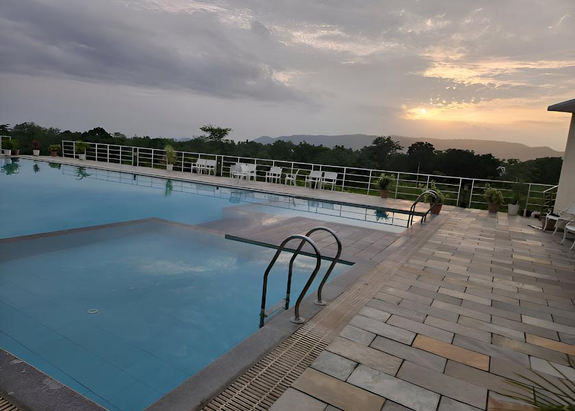 Rajasthan Kumbhalgarh Pool