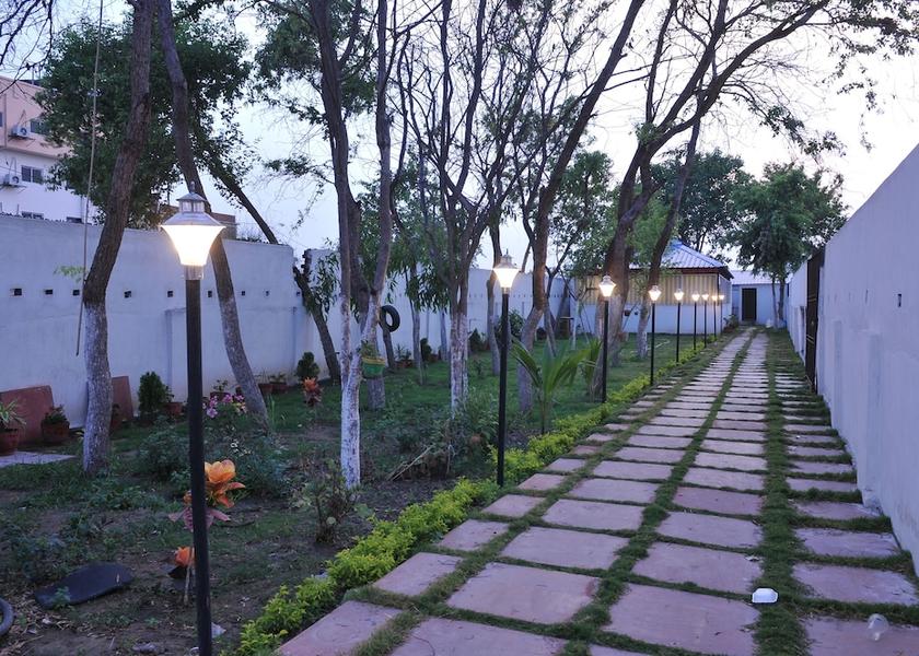 Bihar Bodh Gaya Outdoor dining