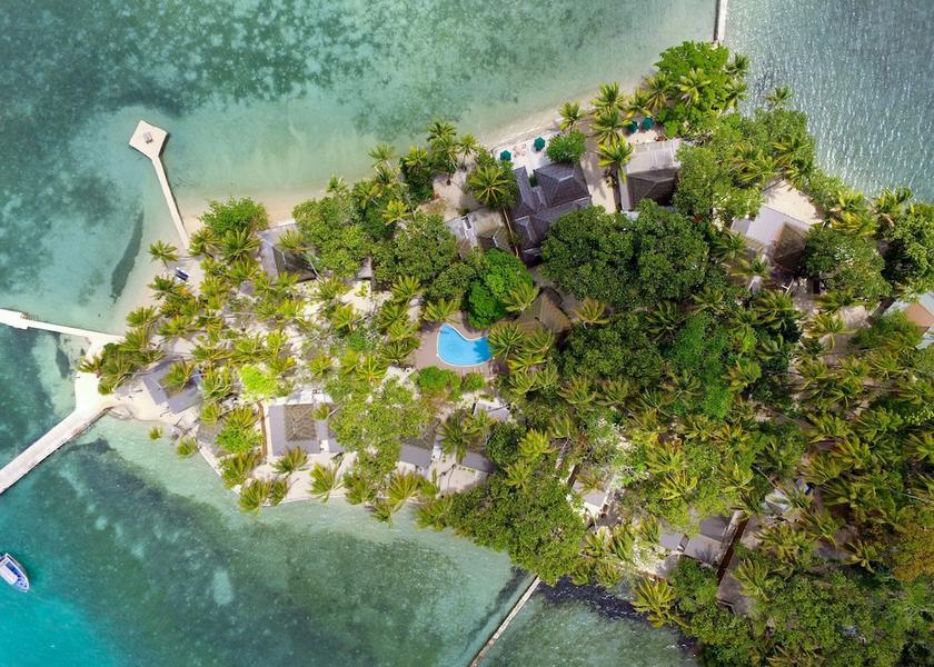 Central Division Toberua Island Exterior Detail