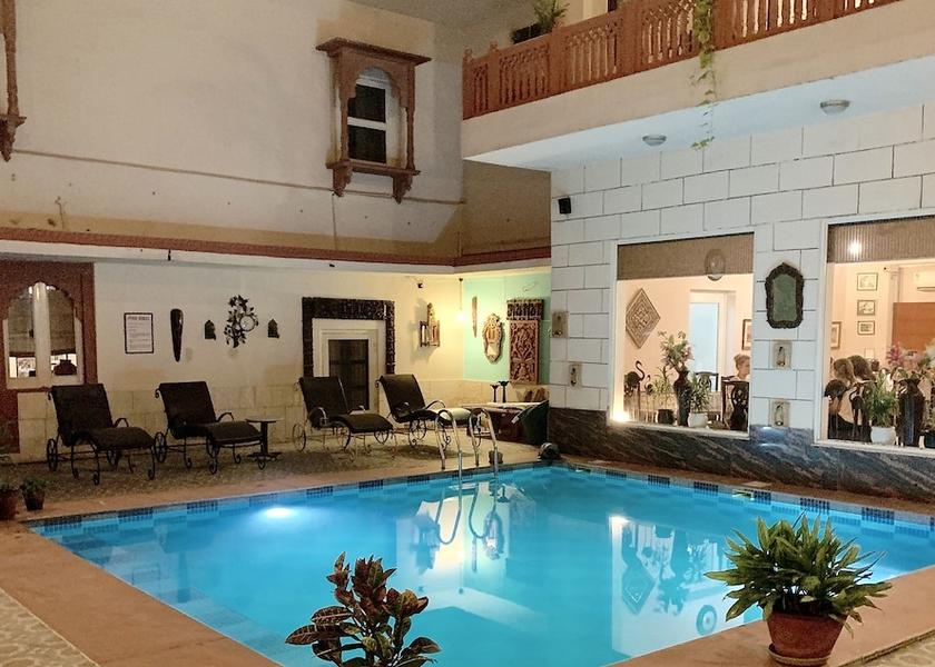 Rajasthan Jaipur Indoor pool