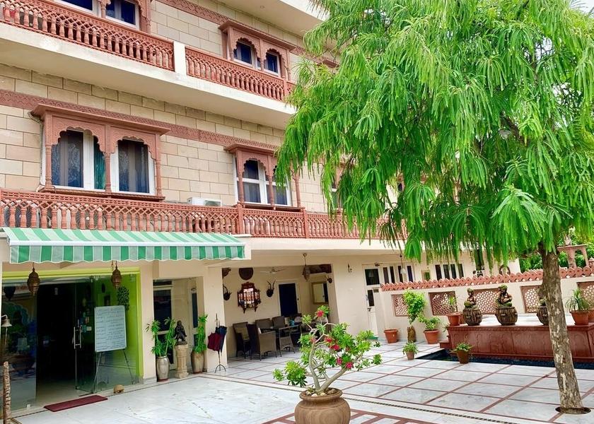 Rajasthan Jaipur Hotel Exterior