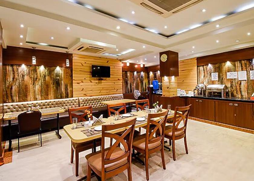 West Bengal Kolkata Food & Dining