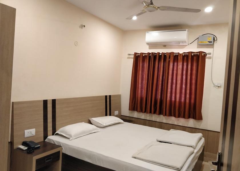 Uttar Pradesh Lucknow Single Room