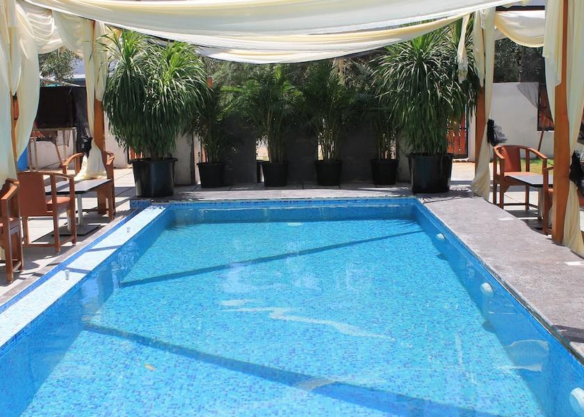 Tamil Nadu Mahabalipuram Pool