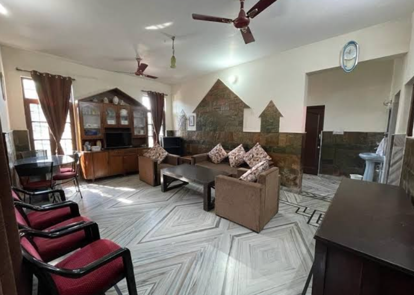 Himachal Pradesh Dharamshala Public Areas