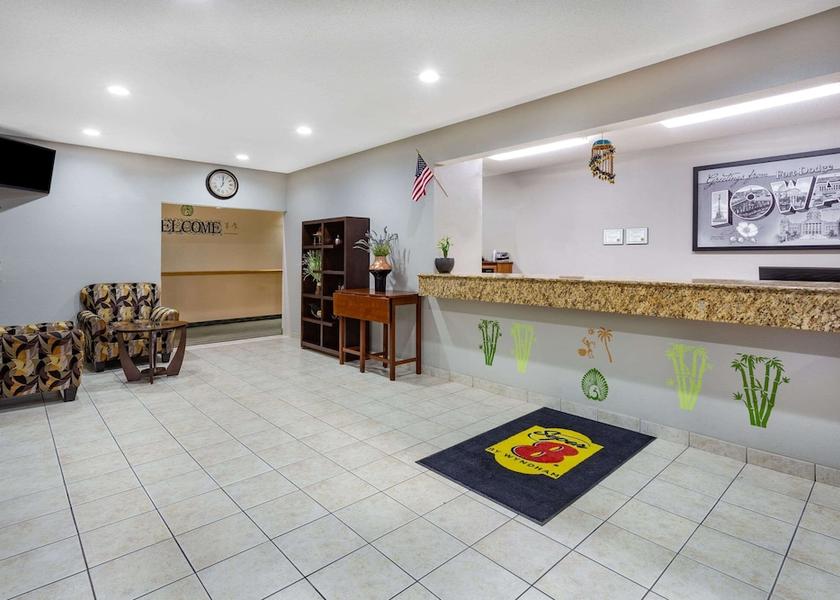 Iowa Fort Dodge Lobby