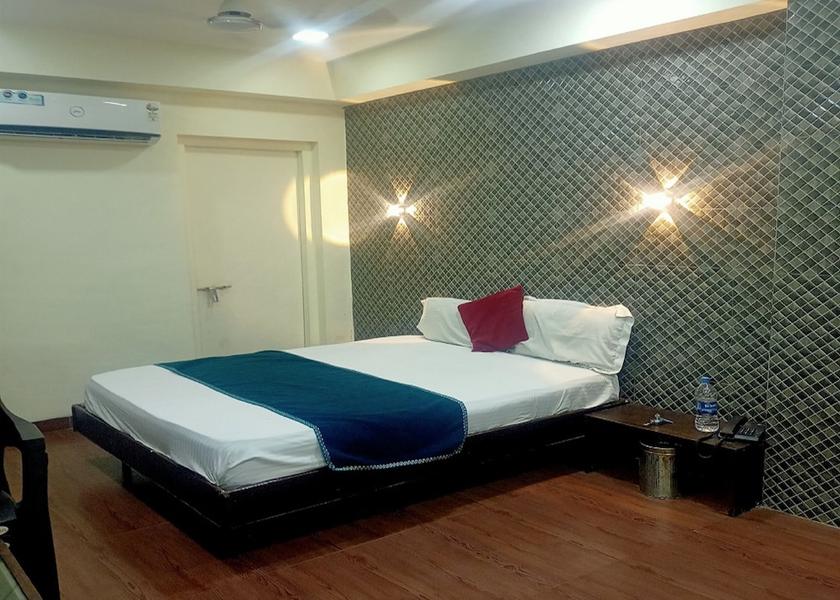 Maharashtra Navi Mumbai Room