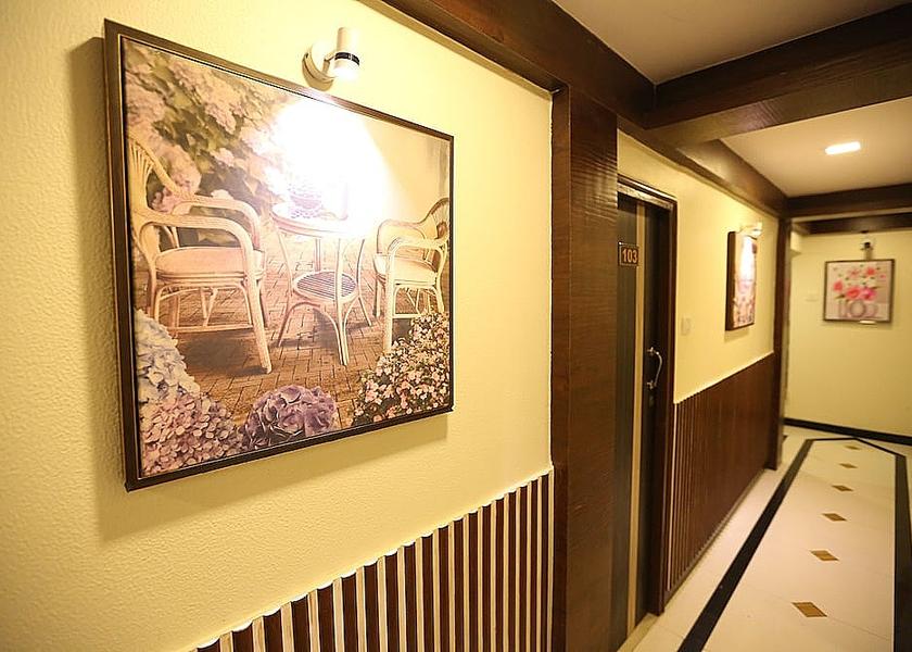 Maharashtra Mumbai Hallway