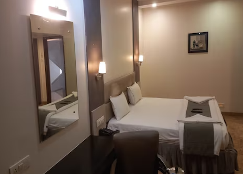 Maharashtra Navi Mumbai Deluxe Room