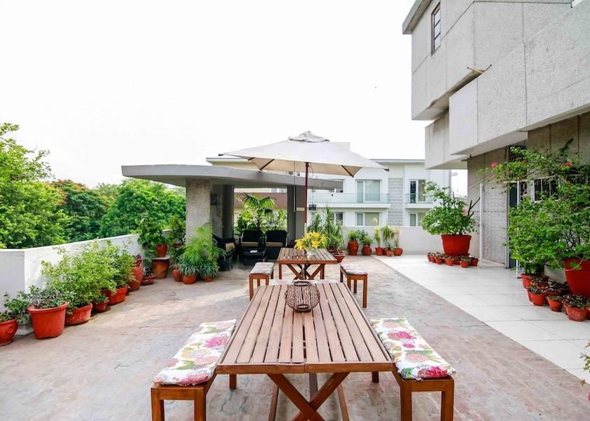Delhi Delhi Outdoors