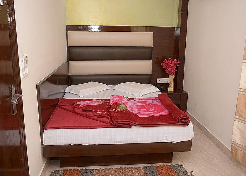 Delhi Delhi Room