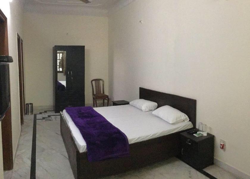 Uttar Pradesh Noida Room