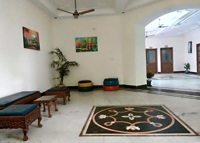 Uttar Pradesh Noida Interior Entrance