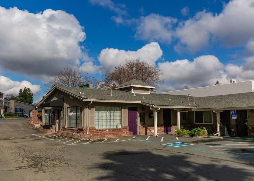 California Walnut Creek Exterior